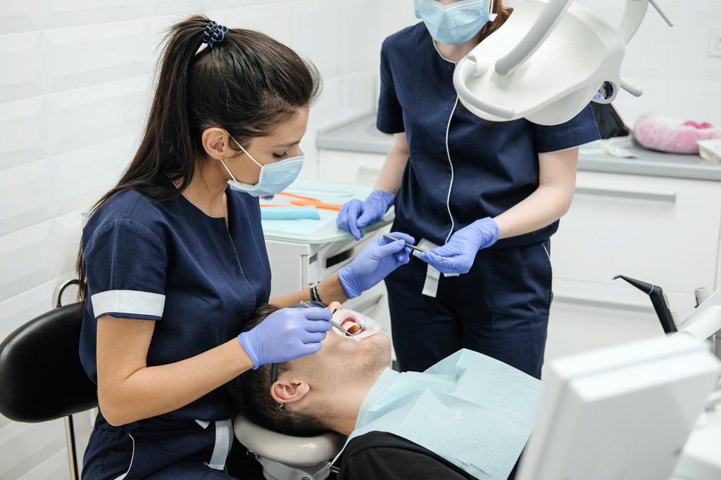 2025 Dental Hygienist Guide